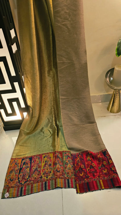 Reversible kaani: Pashmina