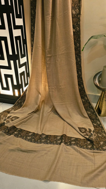 Papermachi embroidered: Pashmina