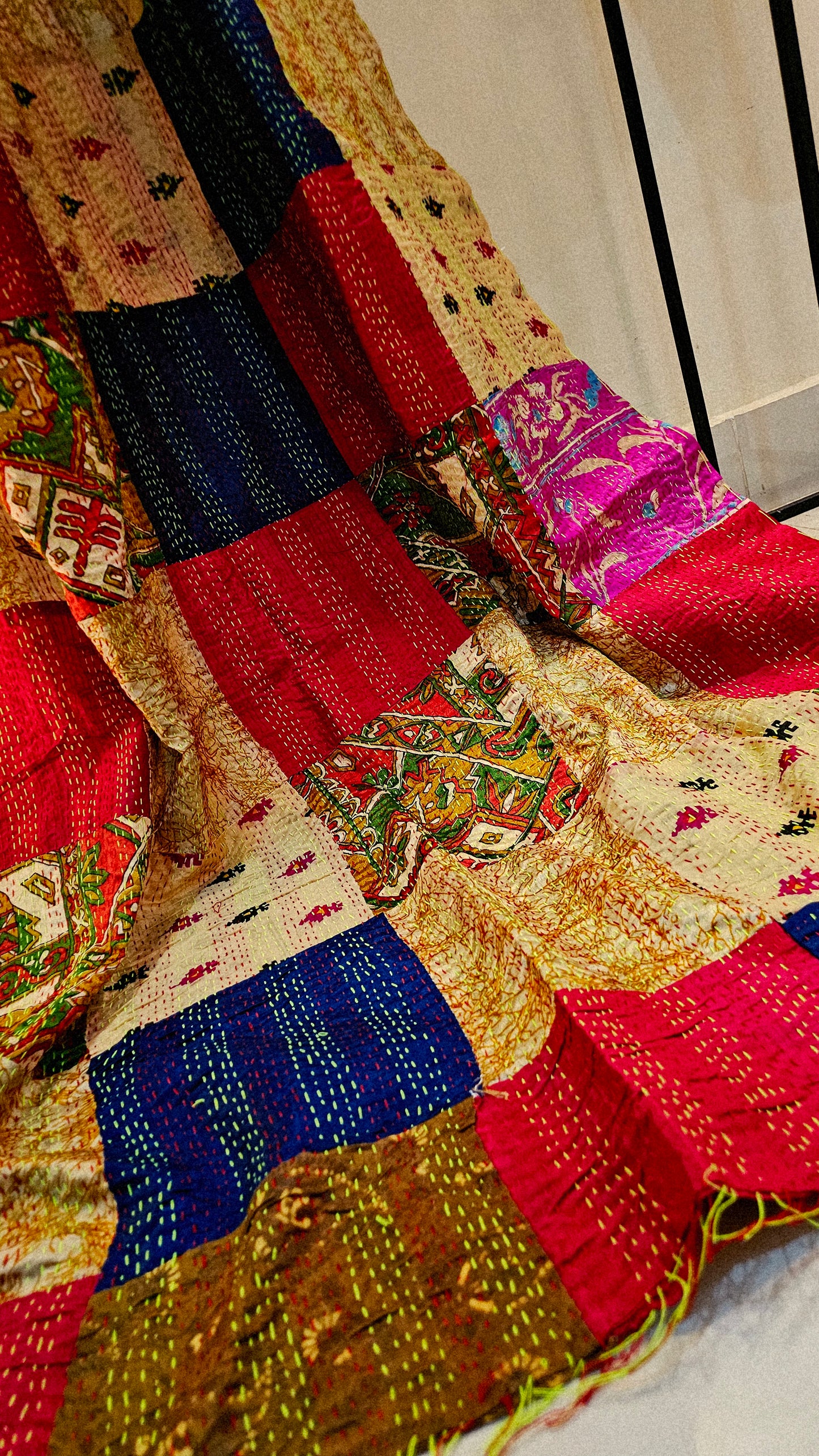 Hand embroidered rilli duapta