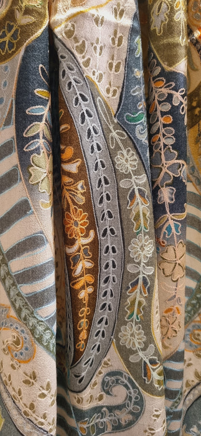 Reelkar embroidered pashmina