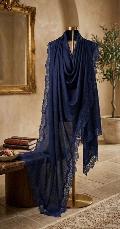 Chantilly shawl: Pashmina