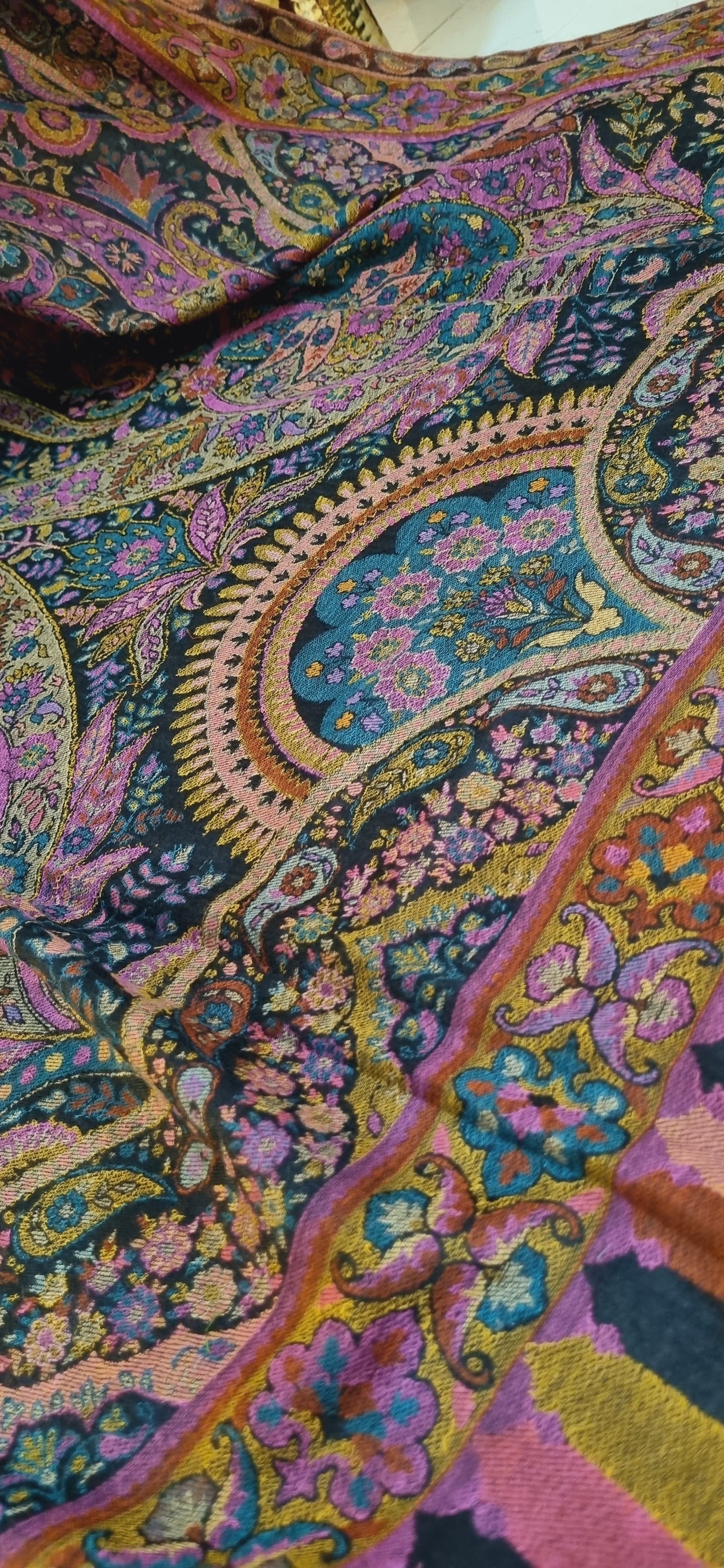 Persian kaani shawl