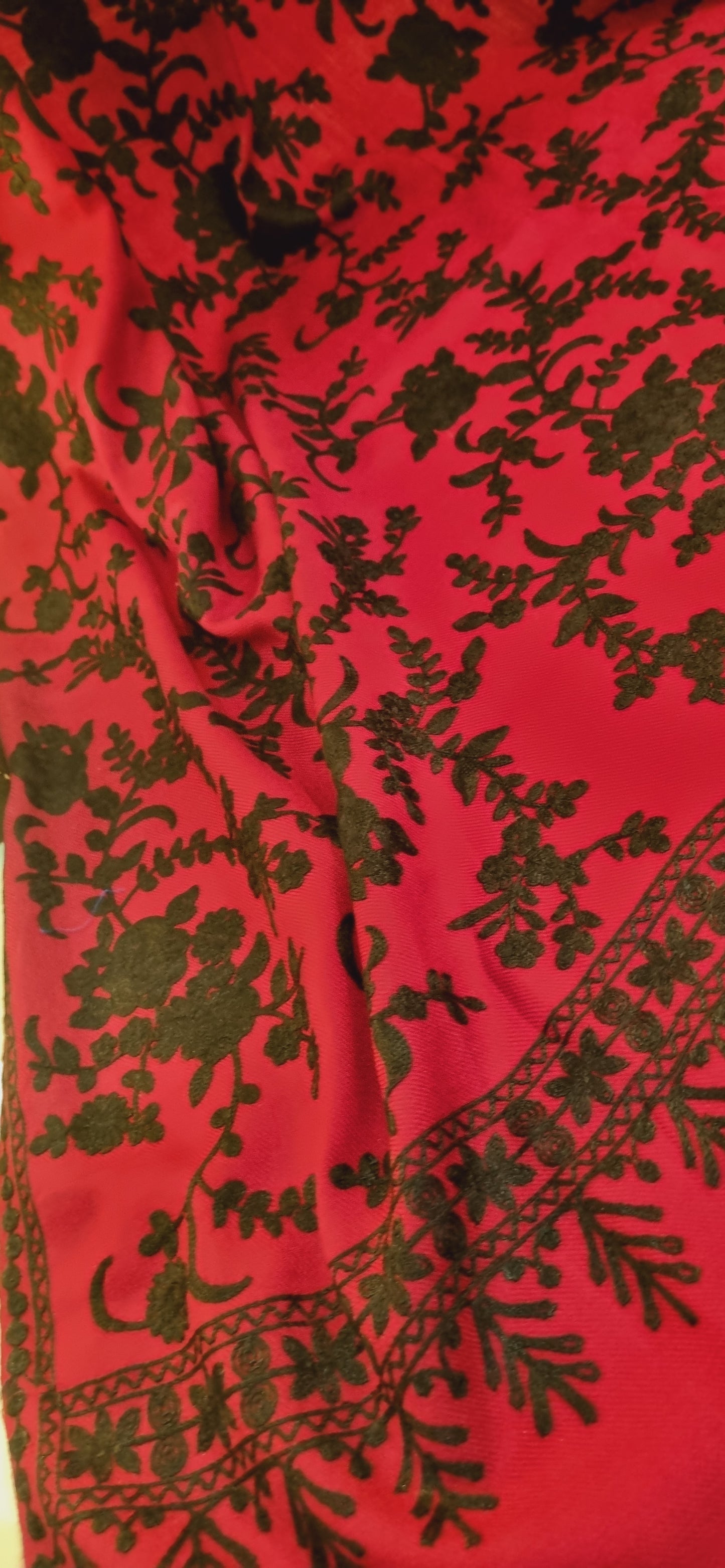 Pashmina embroidered