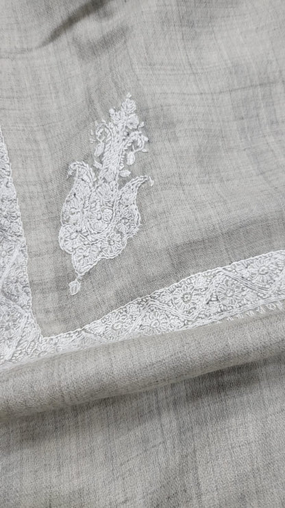 Sui Embroidered shawl