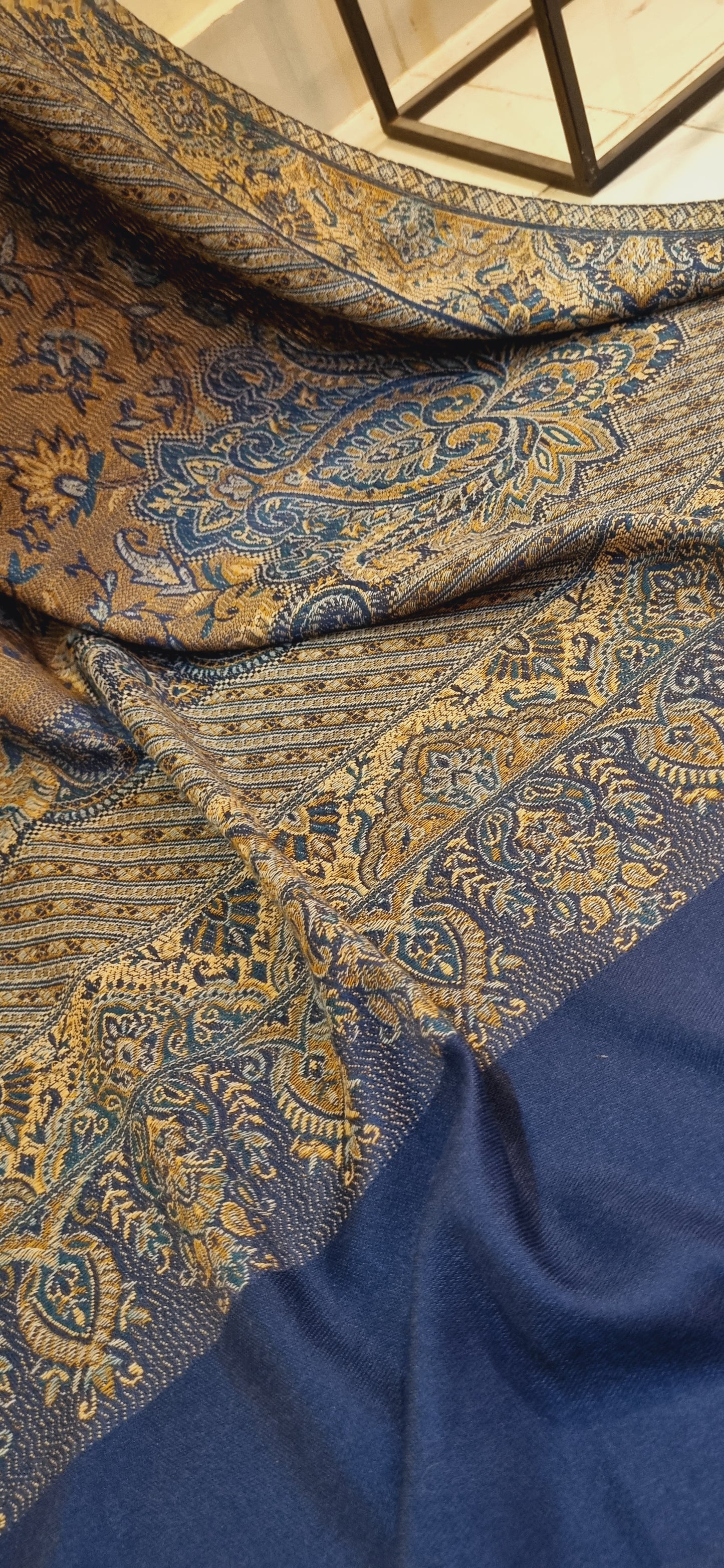 Woolen pashmina kaani shawl