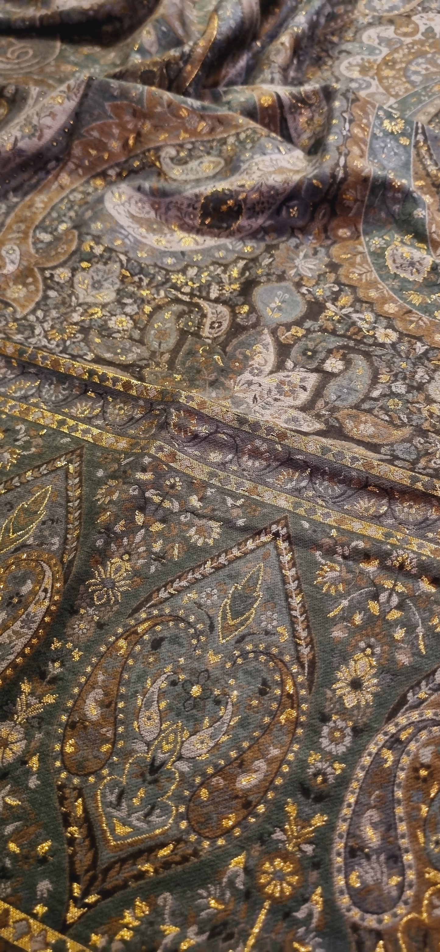 Silk kaani suit
