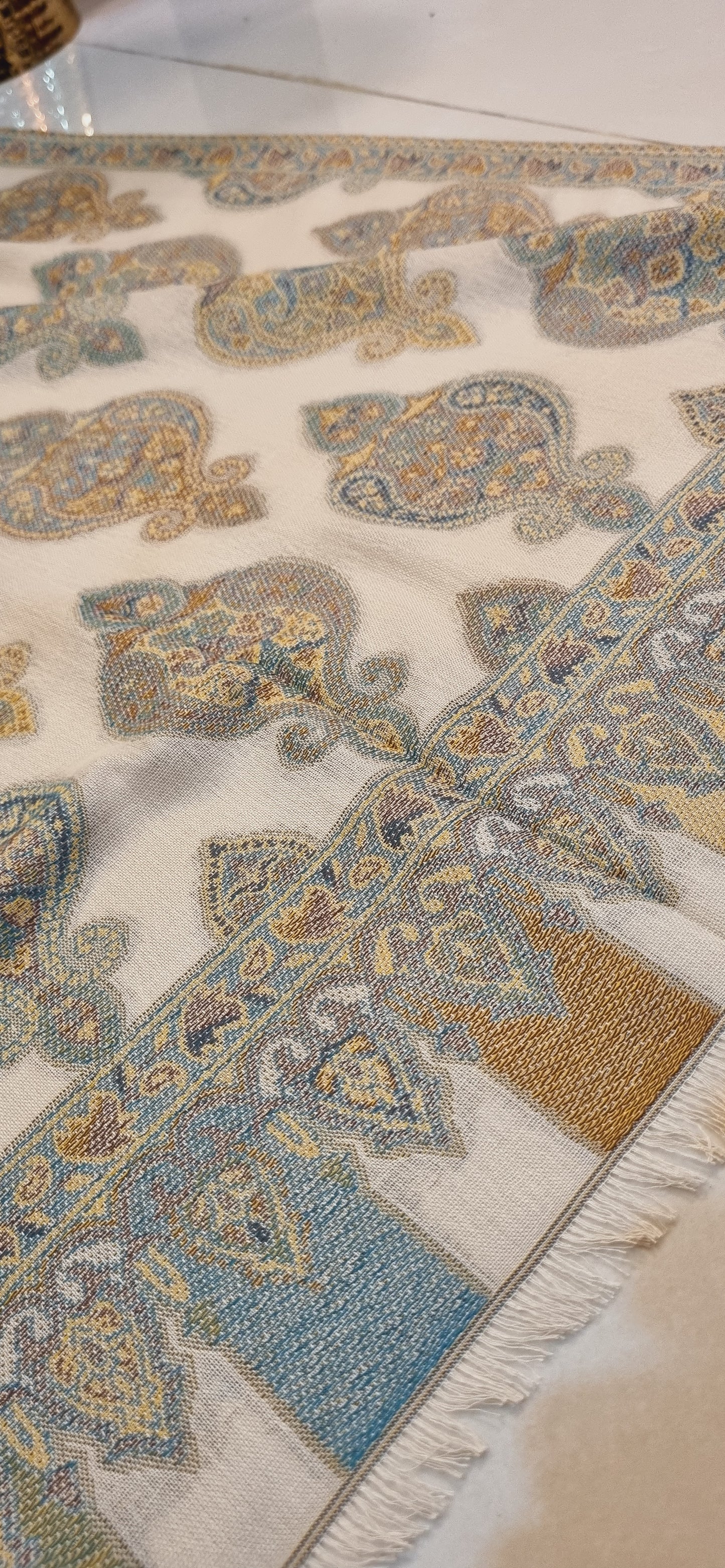 Woollen pashmina kaani shawls