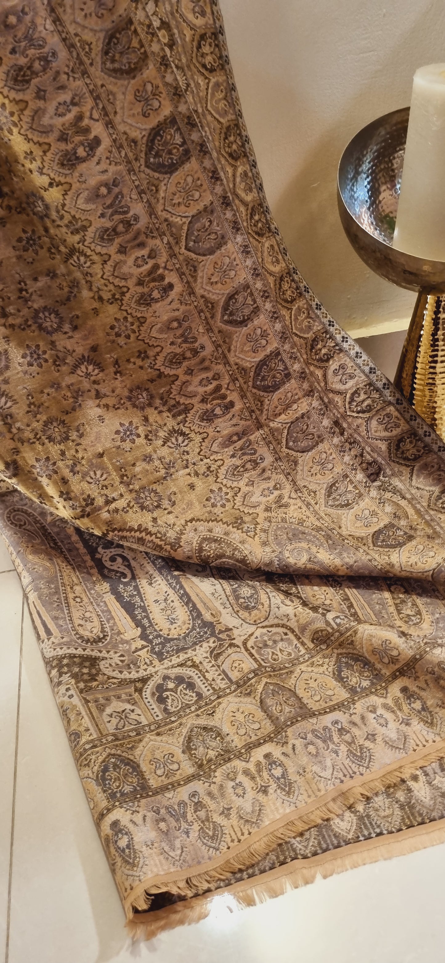 Reversible Moonlight gandhara kaani shawl