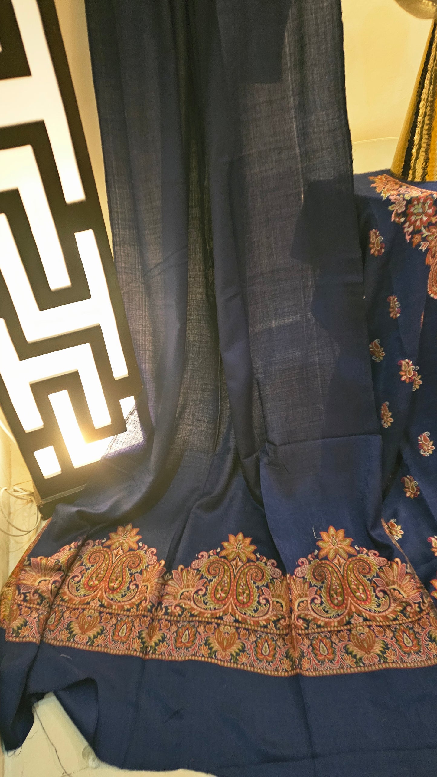 Kaani suit: Pashmina