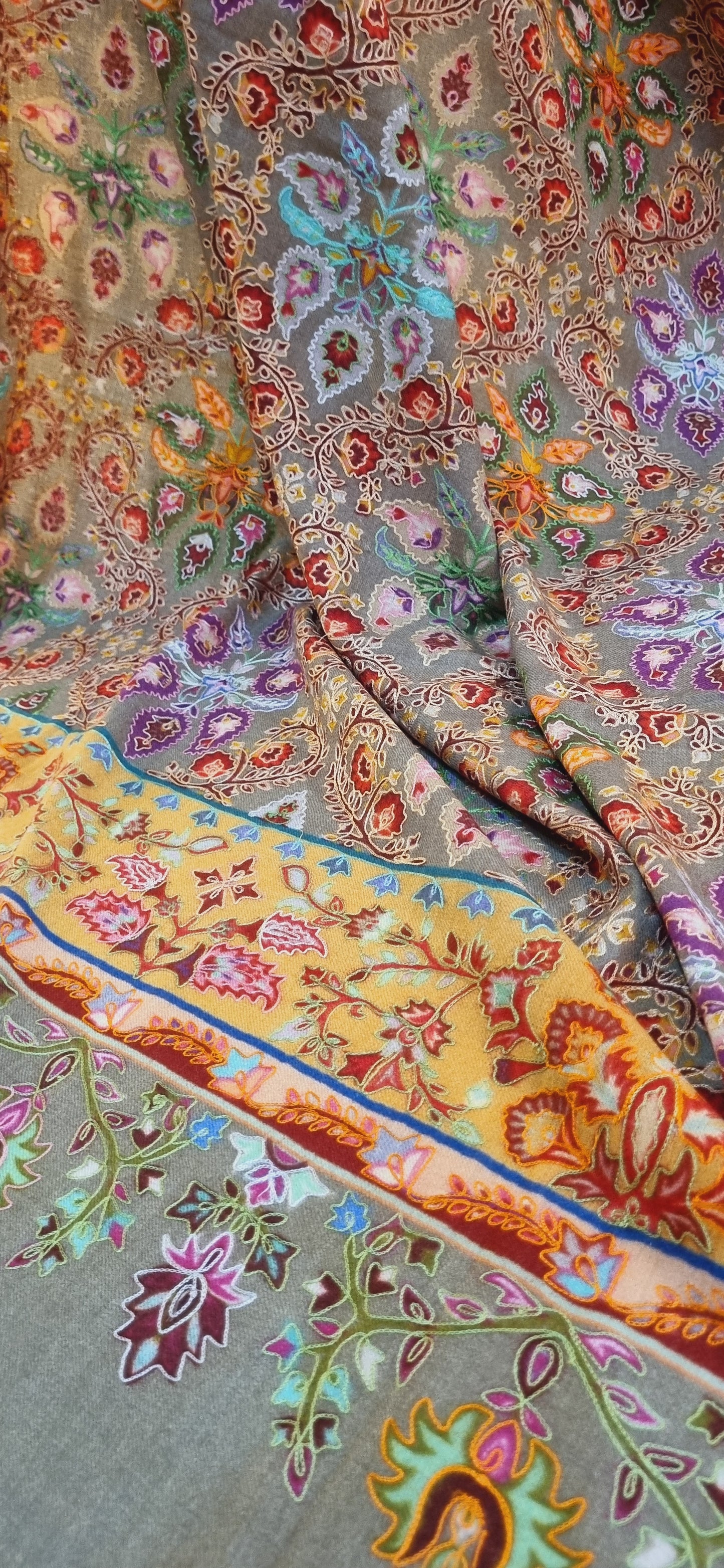 Reelkar pashmina shawl