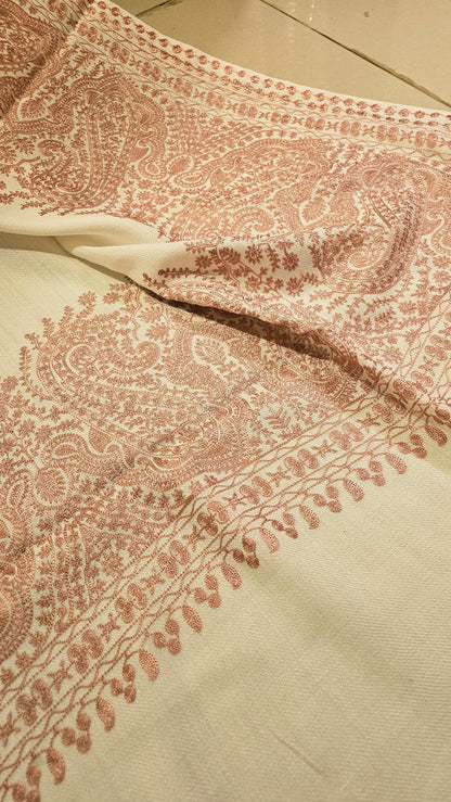 Border embroidered: Pashmina