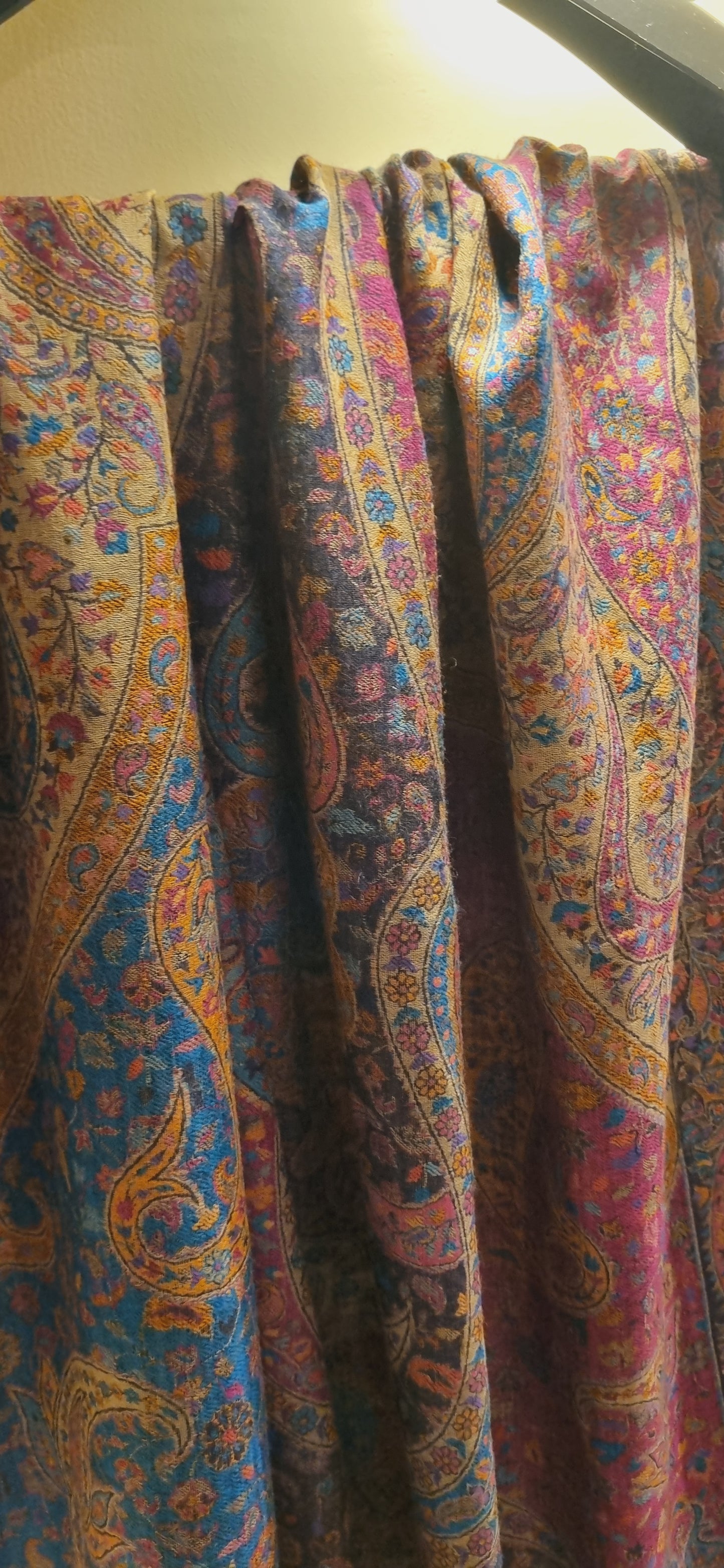 Persian pashmina kaani shawl