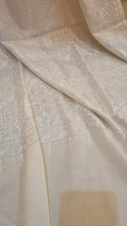 Pashmina shawl embroidered