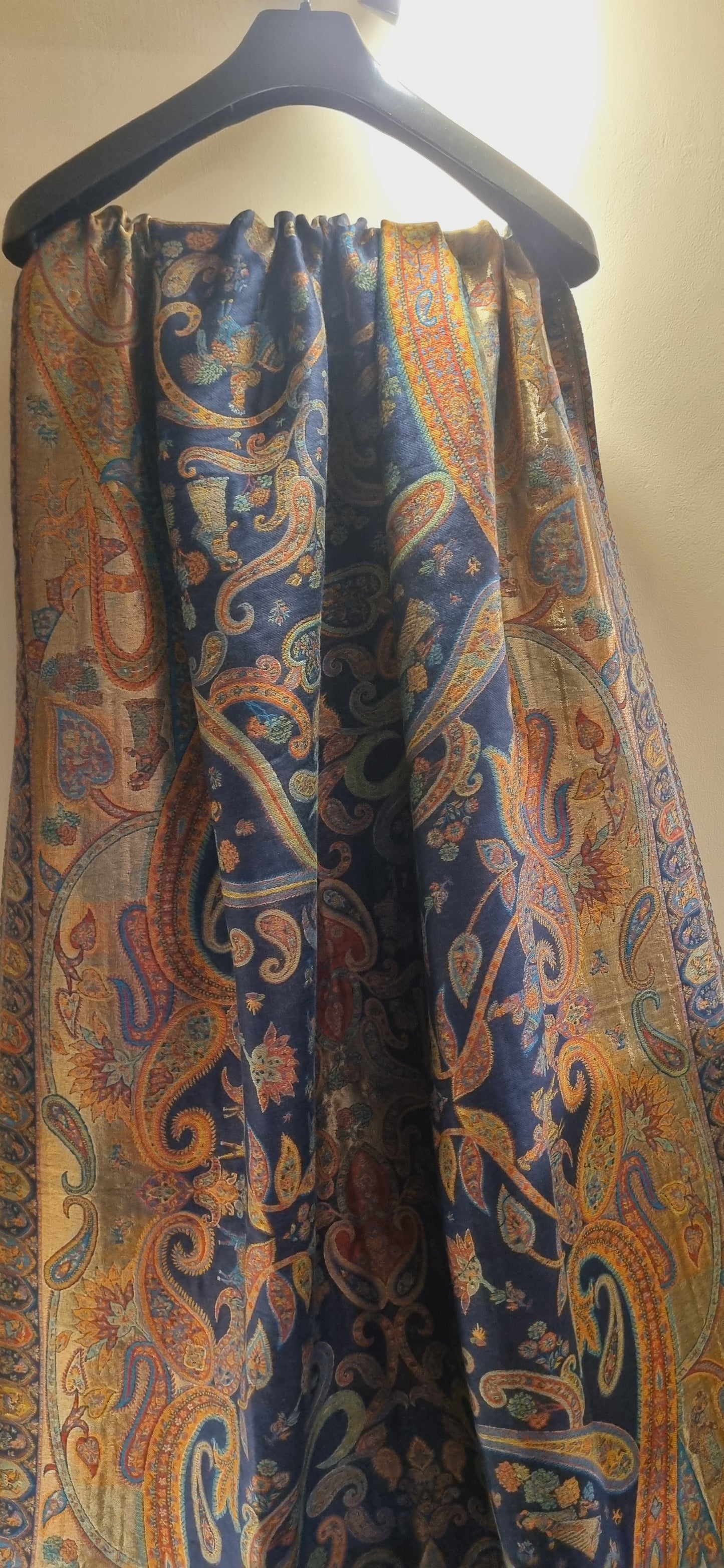Jodha akbar moonlight reversible kaani shawl