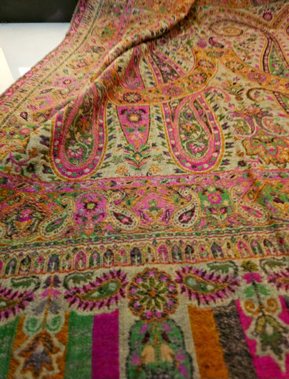 Reversible Persian kaani: Pashmina