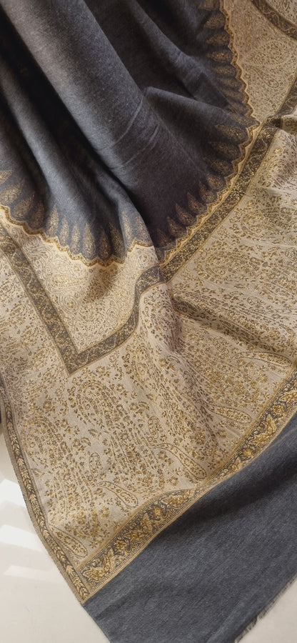Pashmina with moonlight kaani border