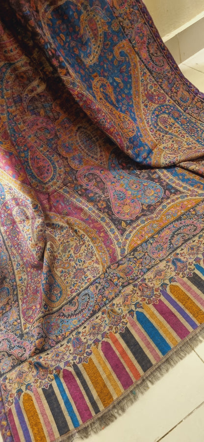 Persian pashmina kaani shawl