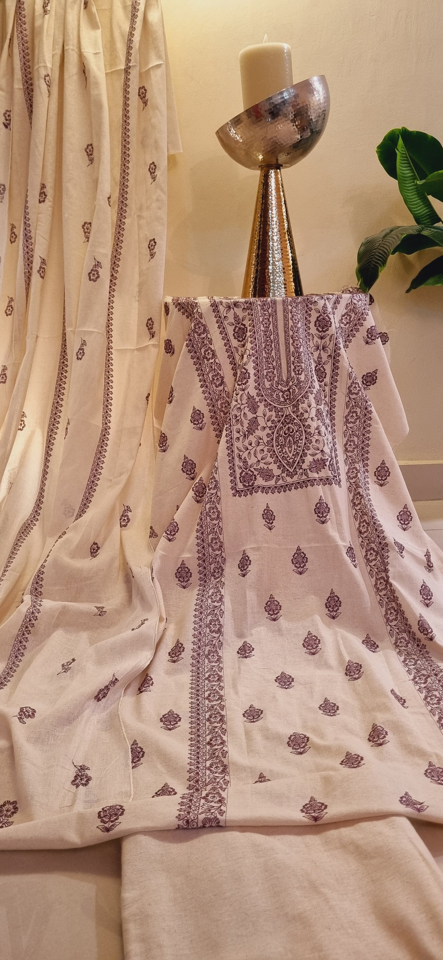 Khaddar karandi embroidered three piece