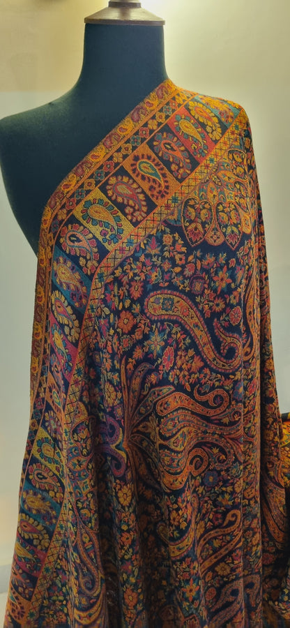 Toosh Kaani shawl