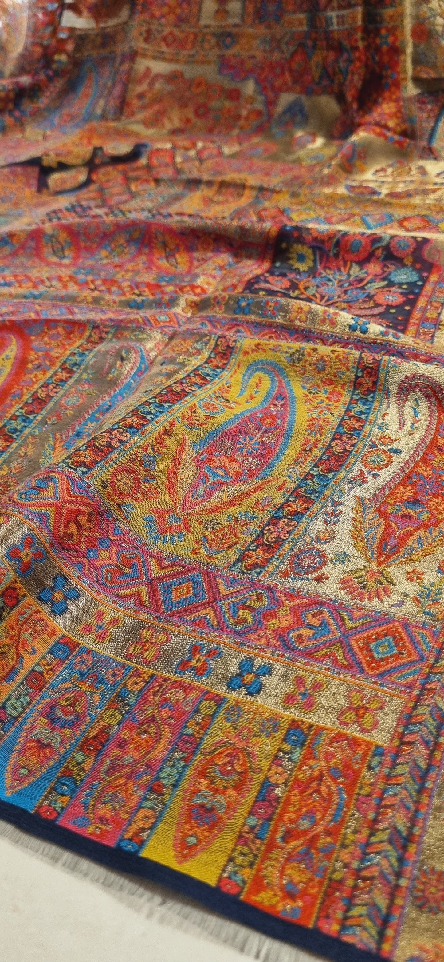 Mariana's silky moonlight pashmina