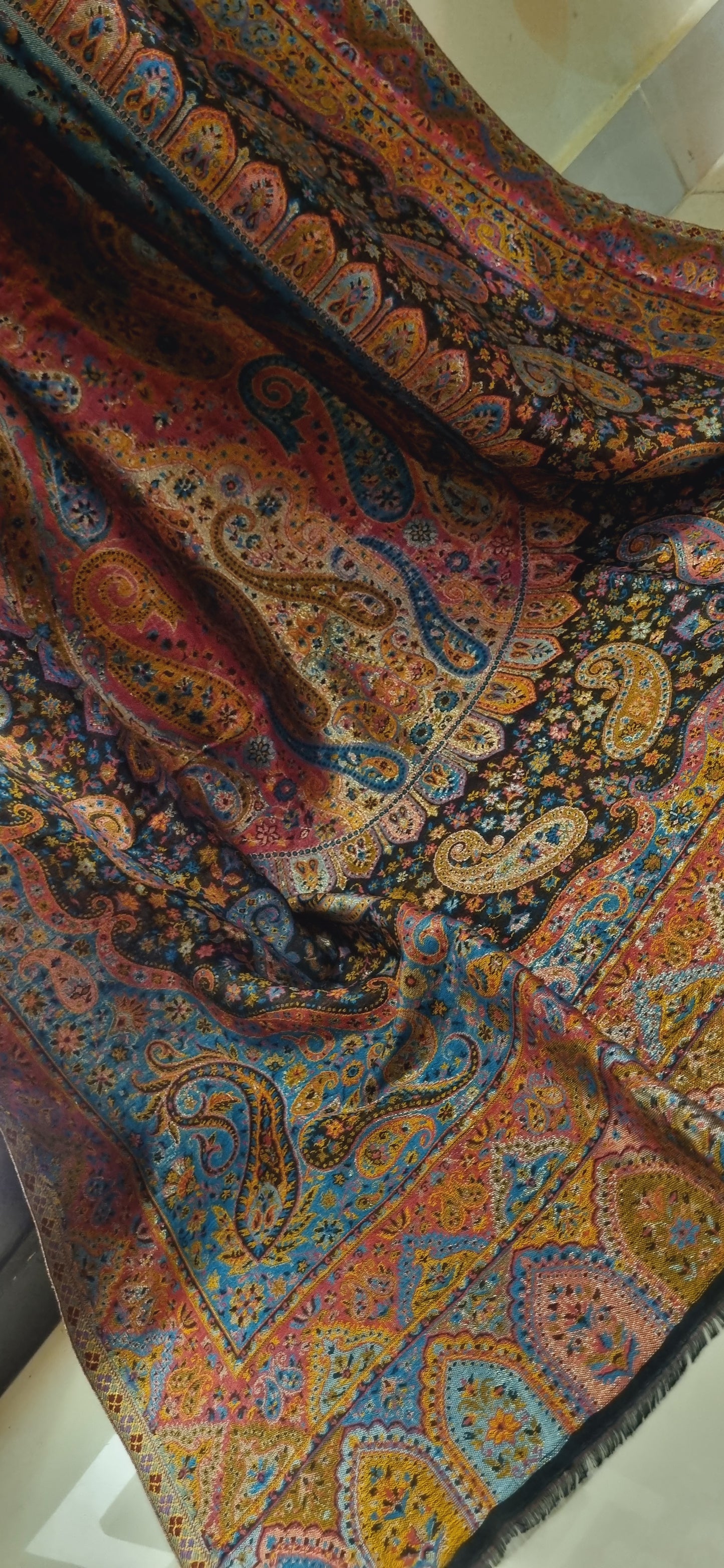 Gandhara reversible moonlight kaani
