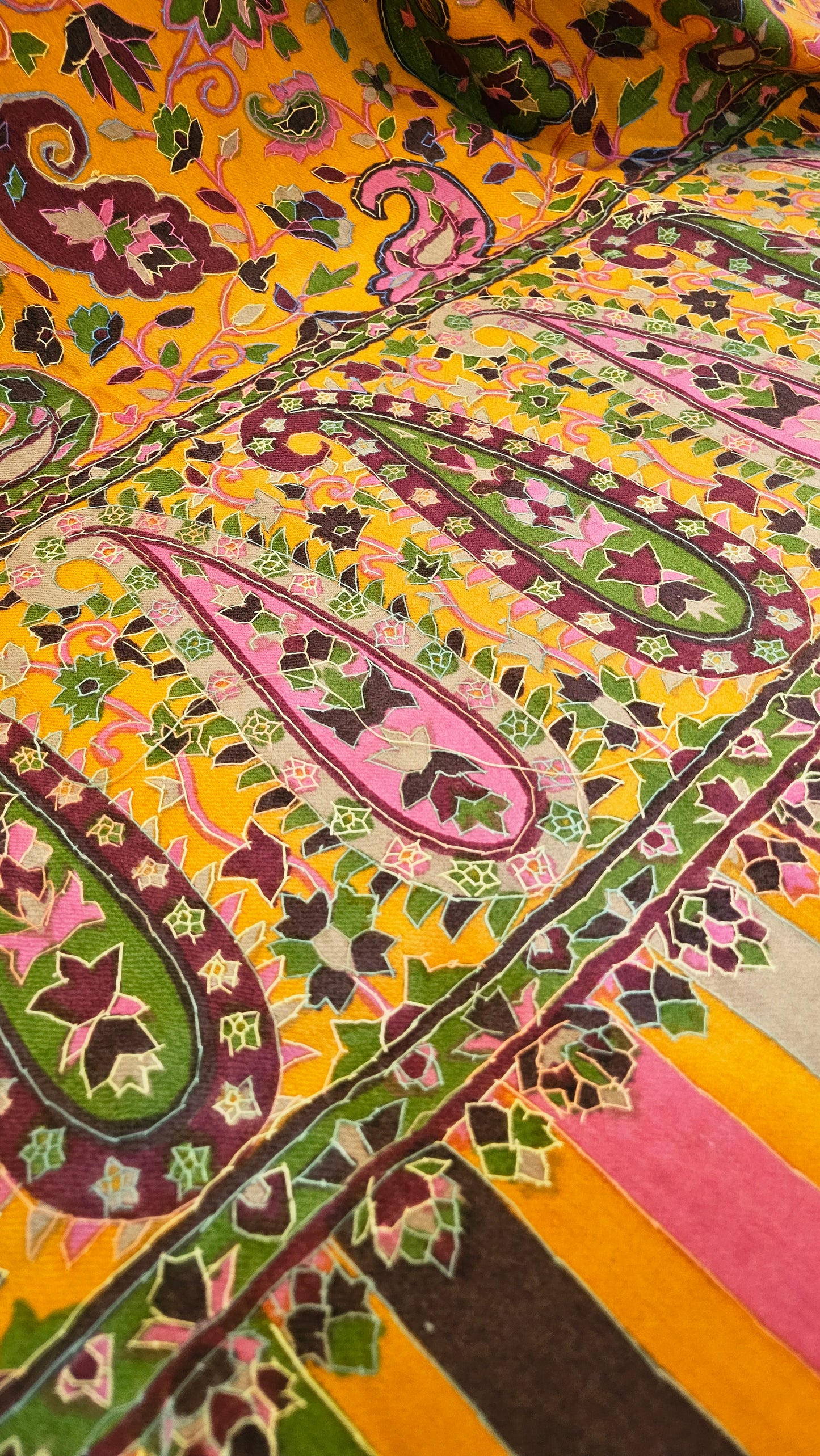 Kalamkar embroidered: Pashmina