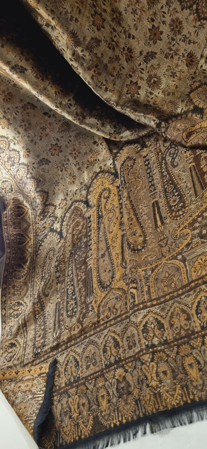 Reversible gandhara kaani shawl