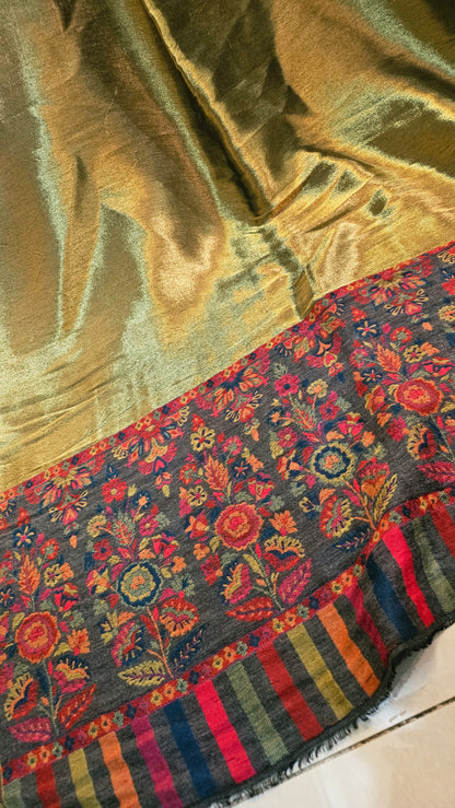 Reversible kaani: Pashmina