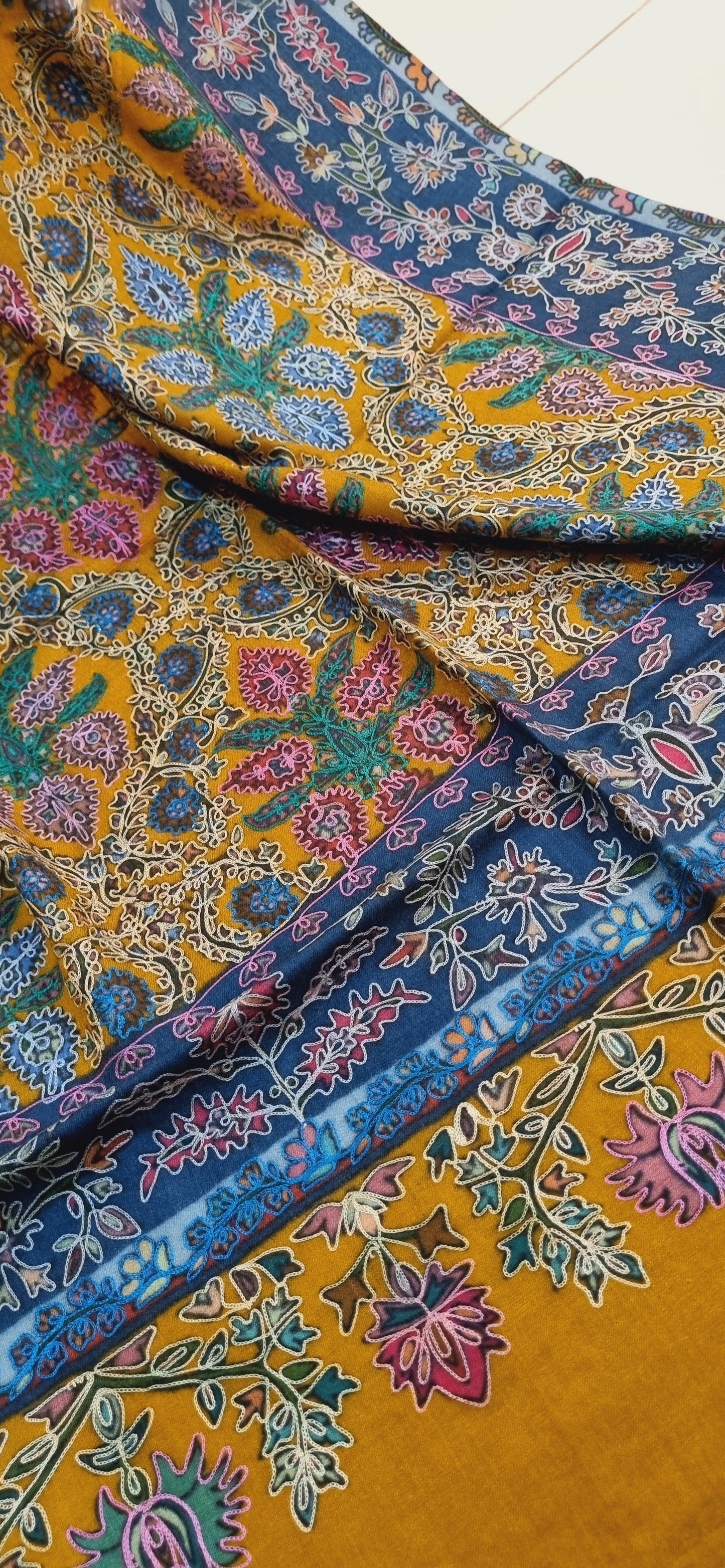 Reelkar embroidered pashmina shawl