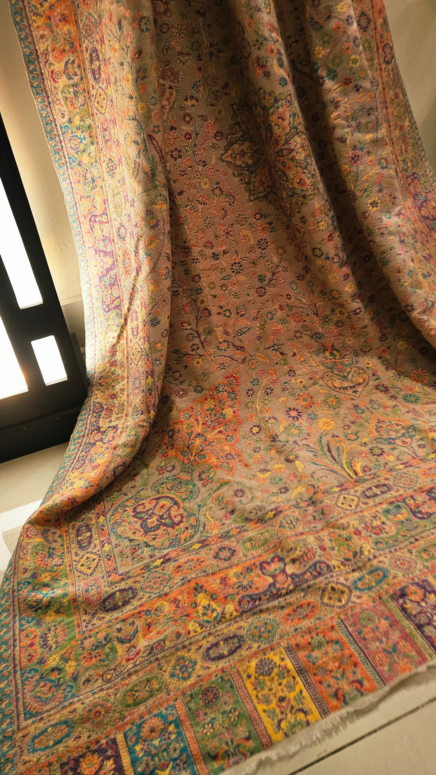 Reversible moonlight kaani: toosh