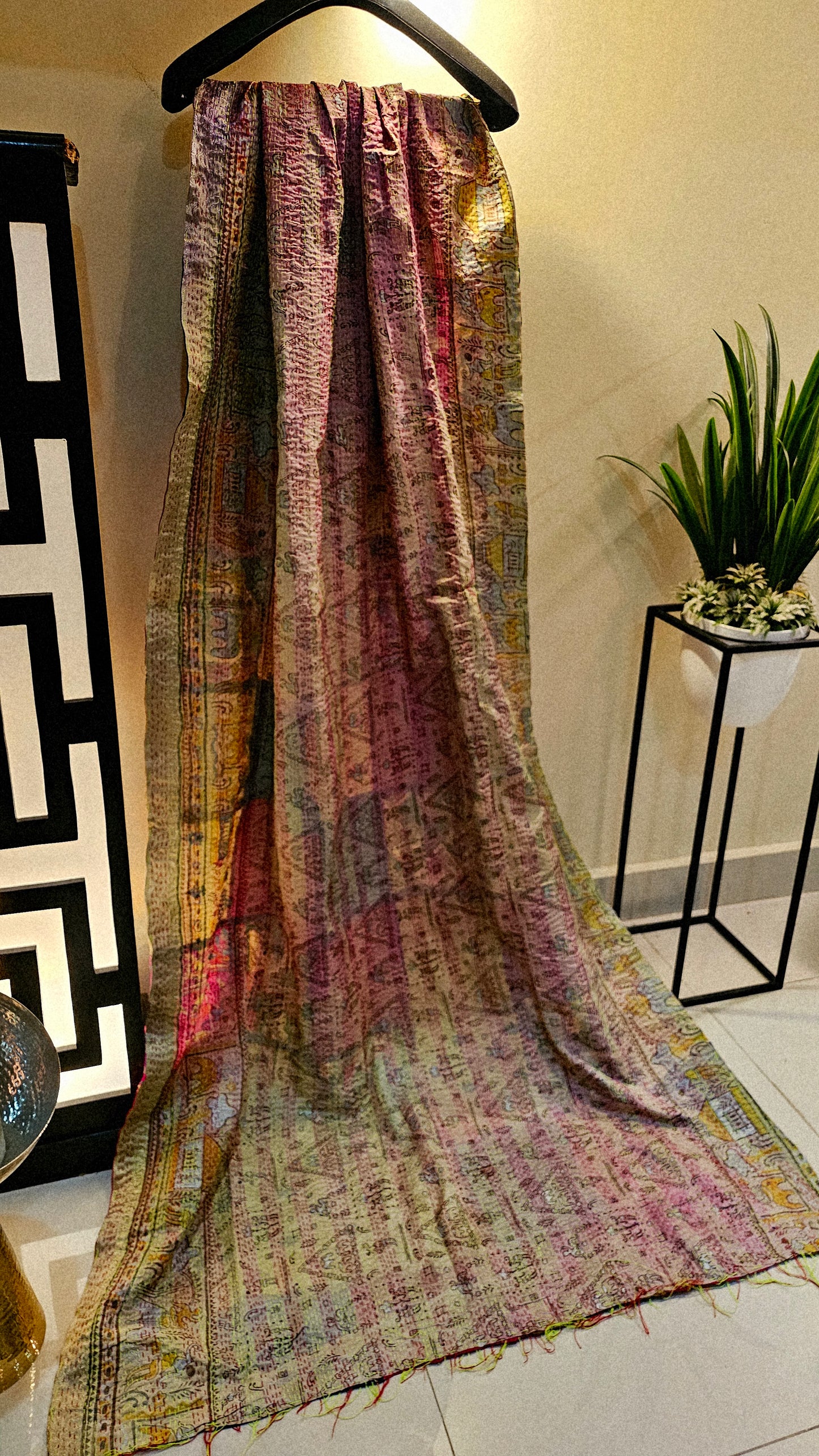 Hand embroidered rilli duapta