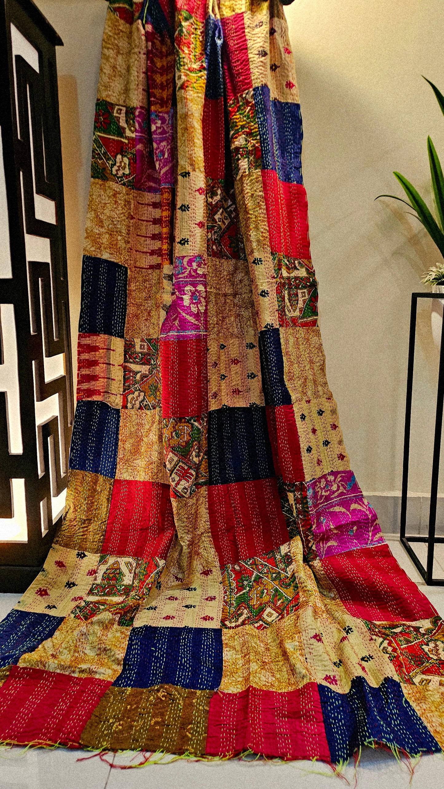 Hand embroidered rilli duapta