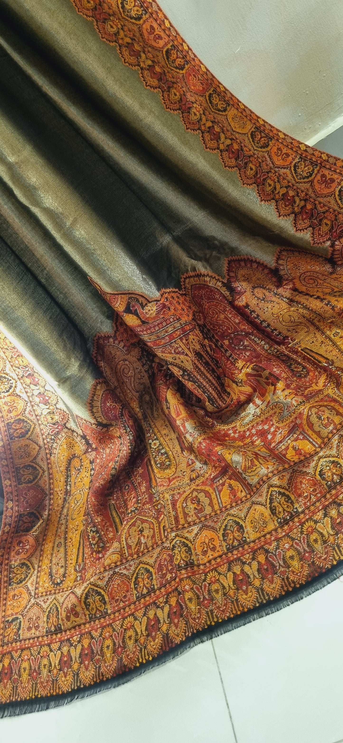 Moonlight gandhara kaani reversible shawl