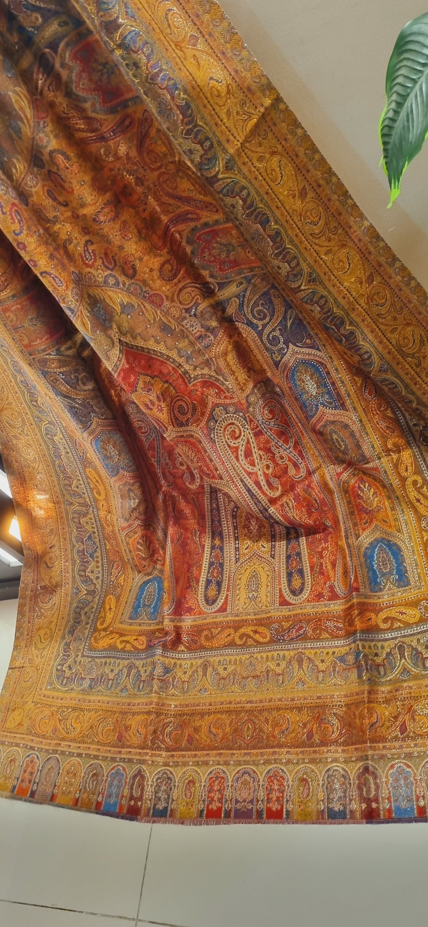Pashmina kaani with zaree