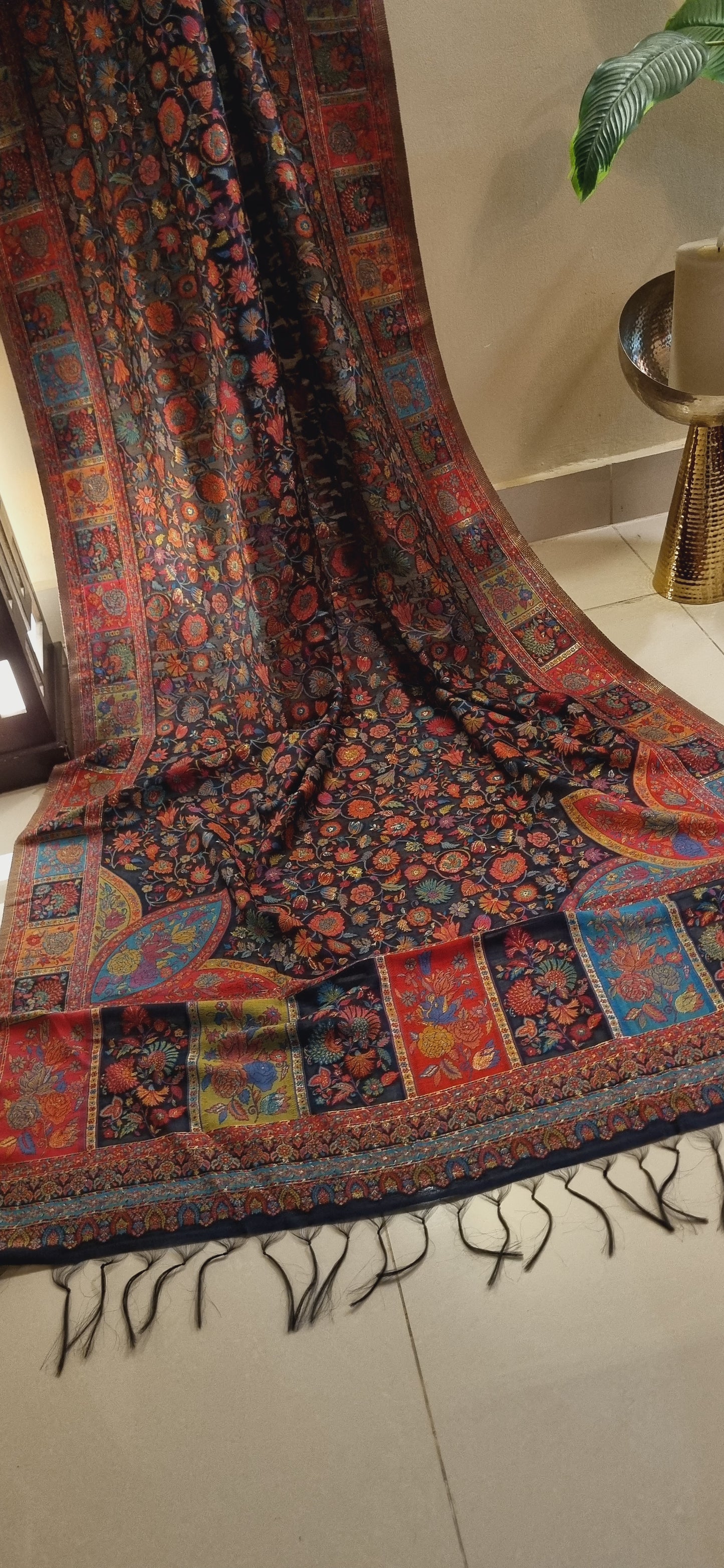 Eid edition: Silk kaani shawl