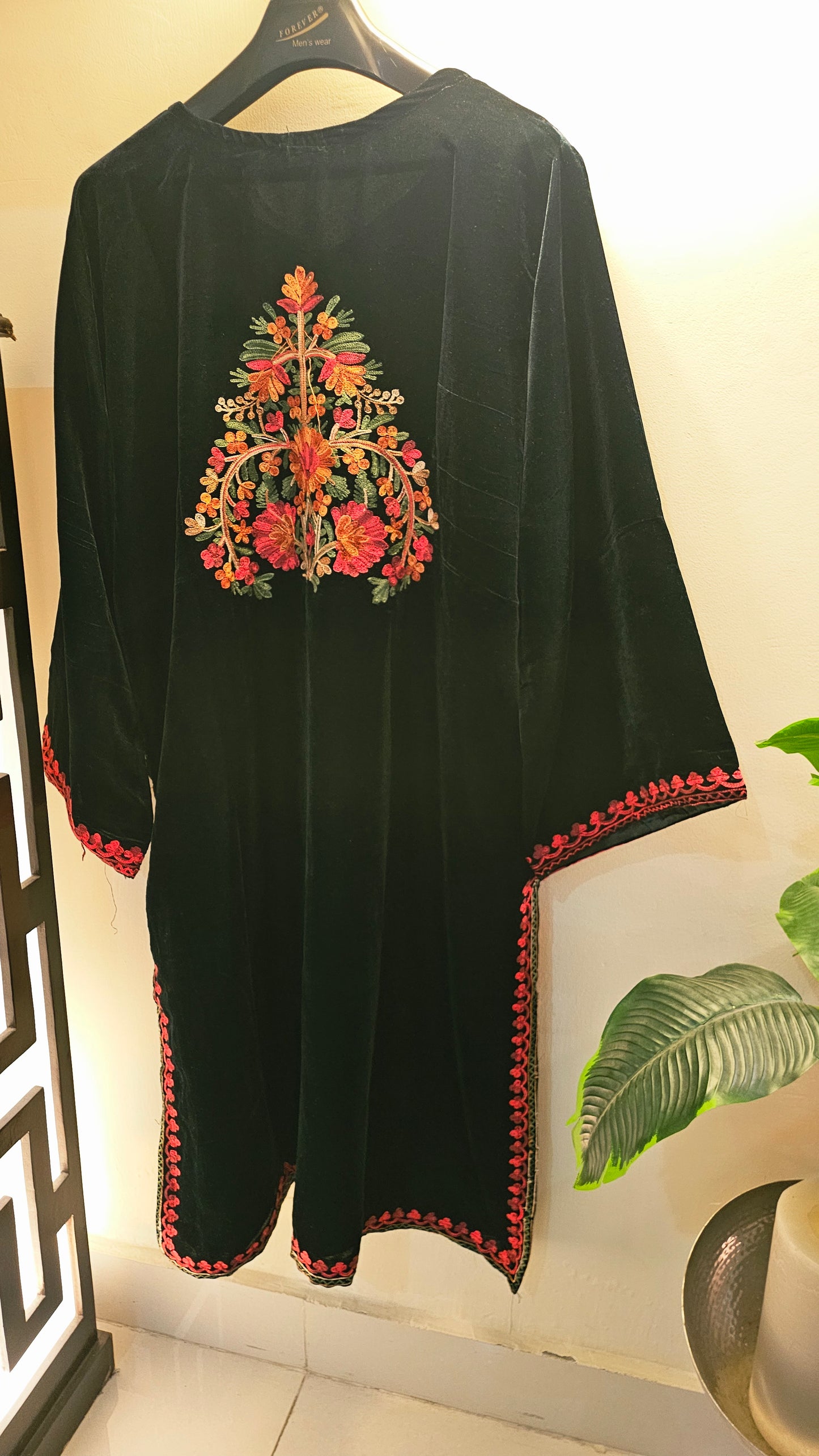 Kashmiri phiran: velvet