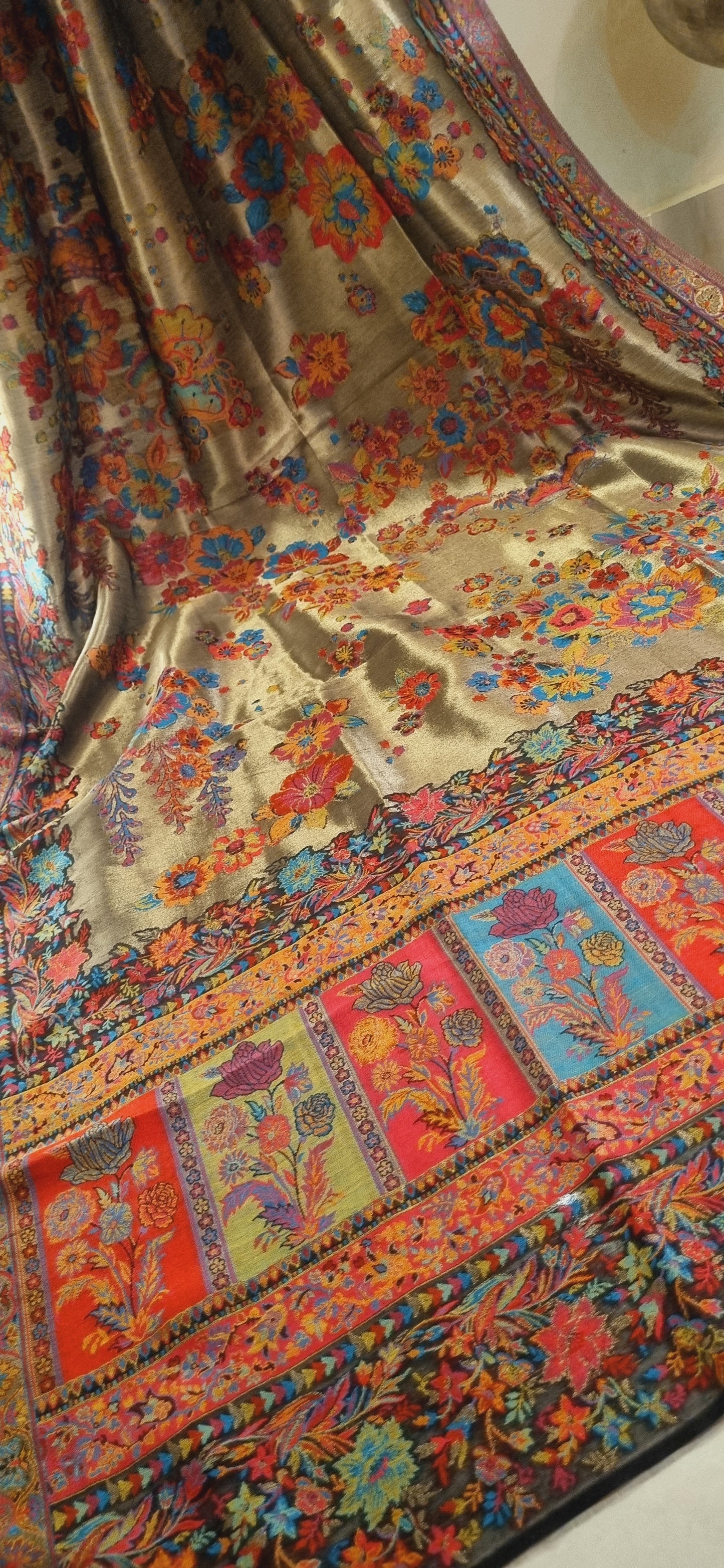 Silky moonlight pashmina