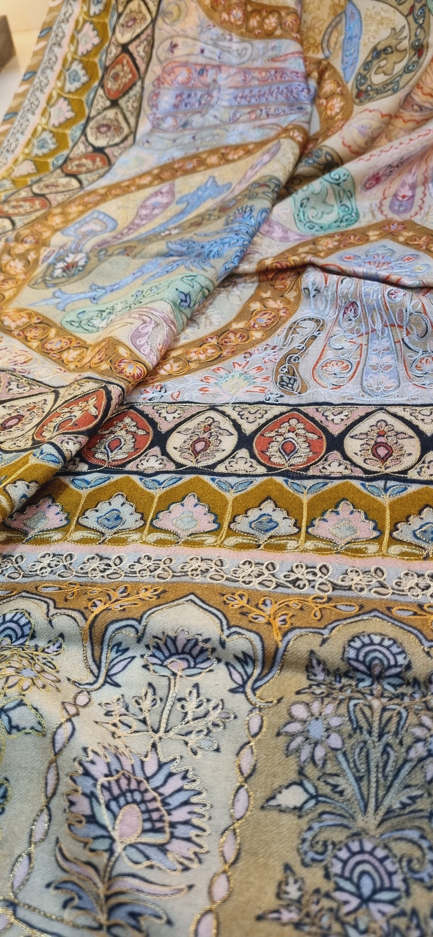 Reelkar pashmina shawl