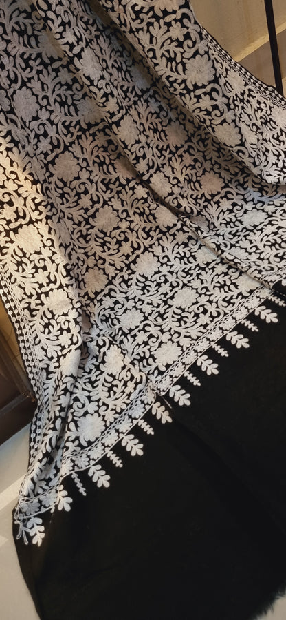 Embroidered pashmina