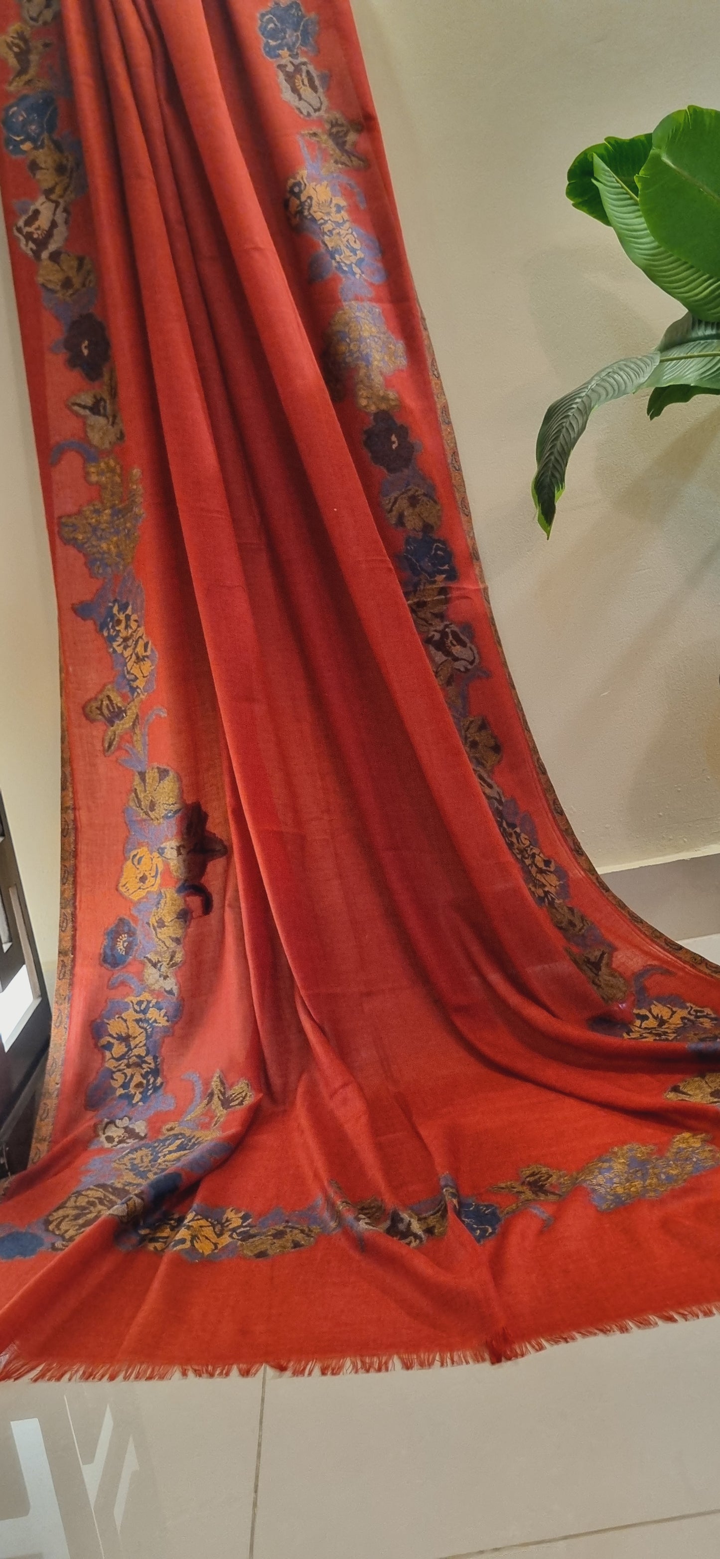 Woolen pashmina kaani shawl