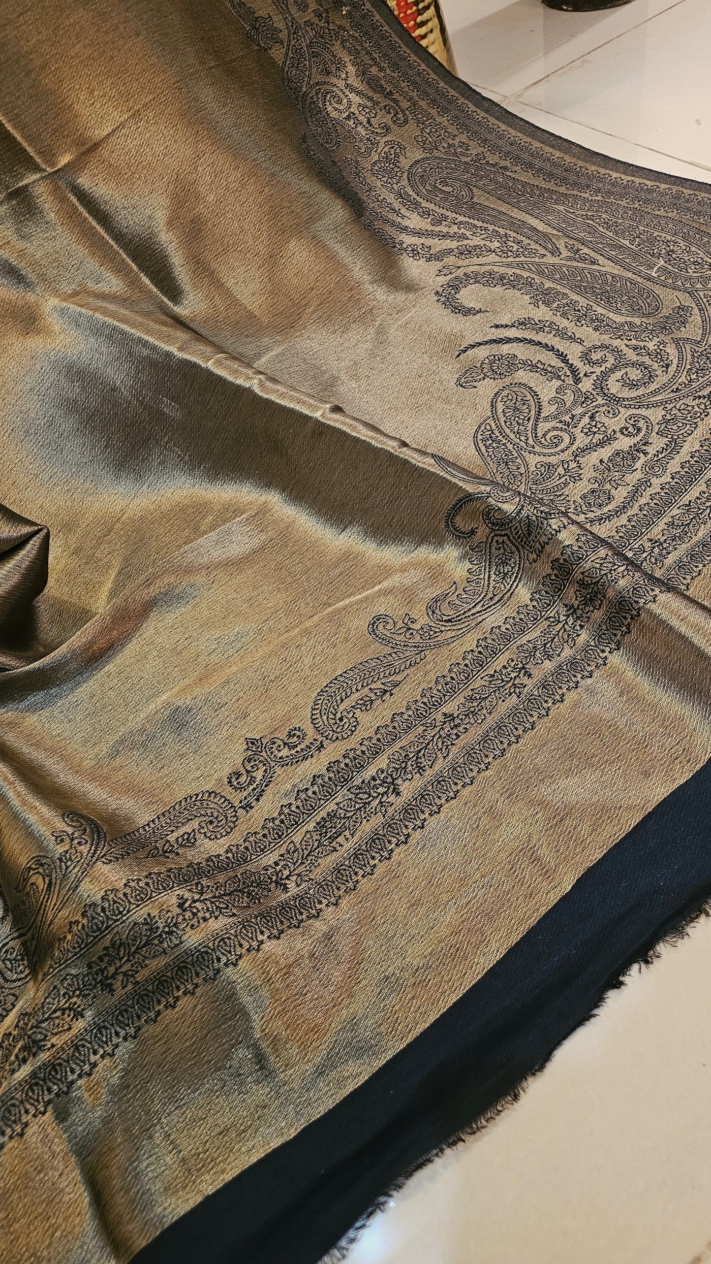 Reversible paper kaani moonlight