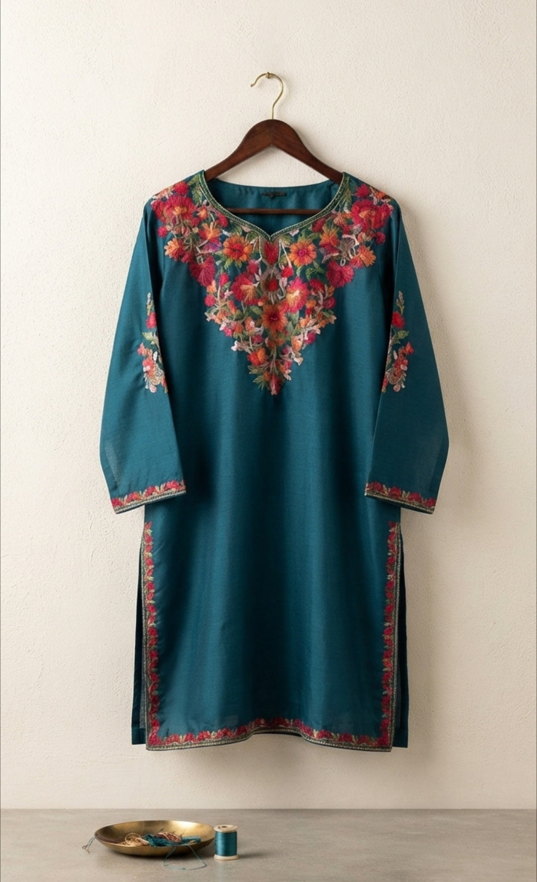 Kashmiri phiran: Pashmina