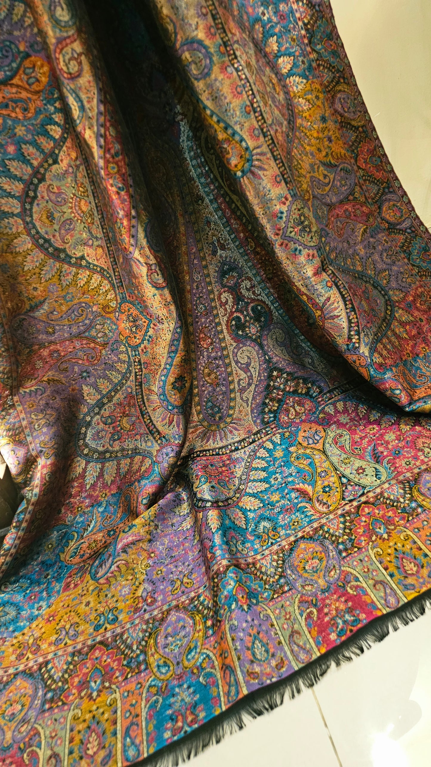 Reversible moonlight gandhara kaani shawl: Pashmina