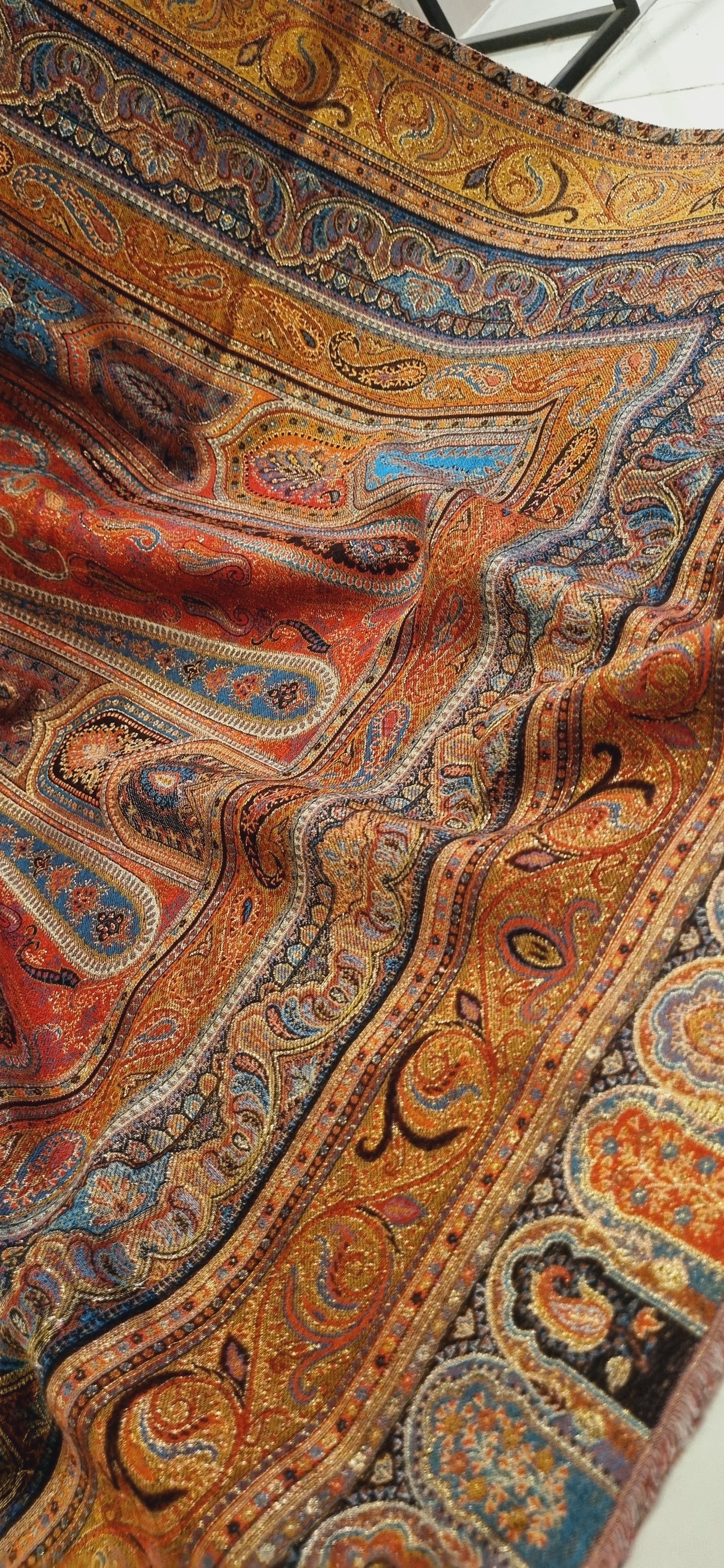 Pashmina with zaree kaani shawl