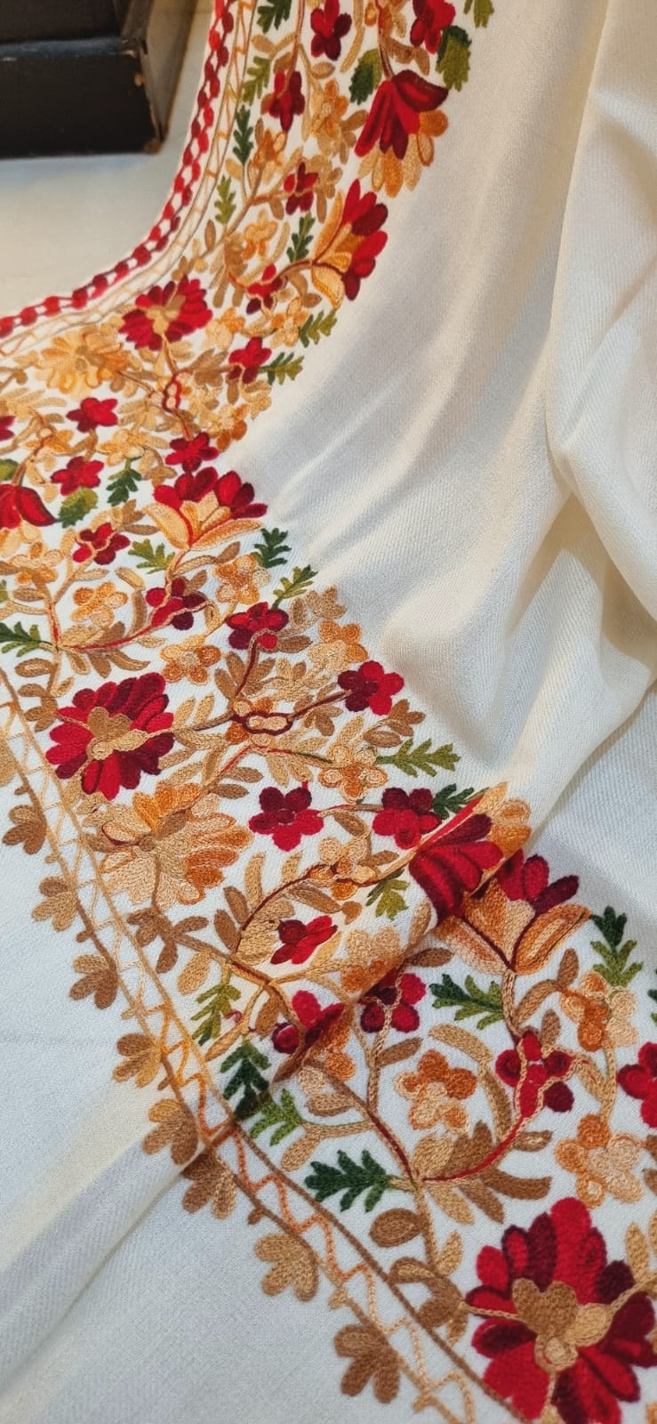 Embroidered minishawl