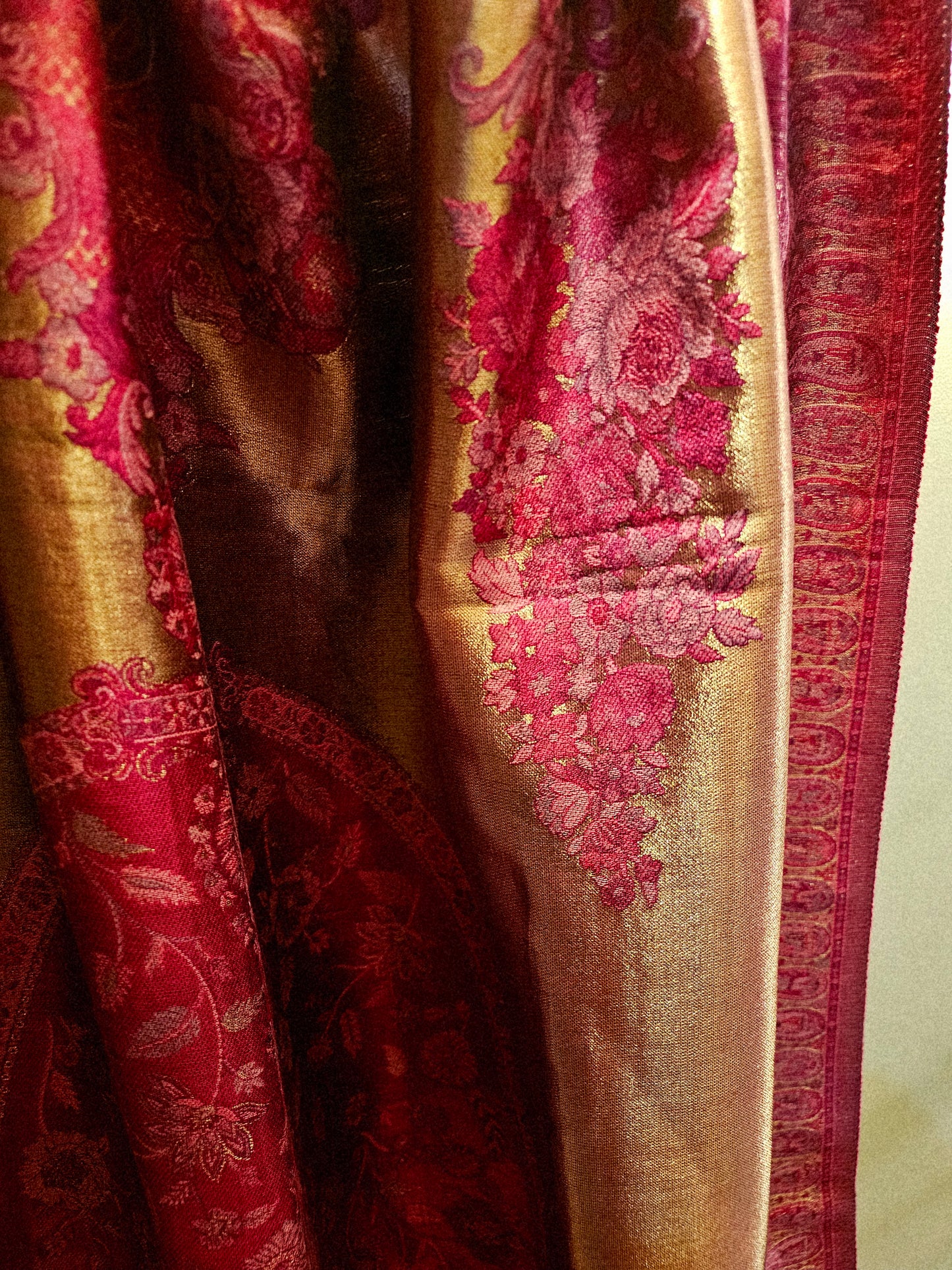 Silky moonlight kaani shawl/dupata