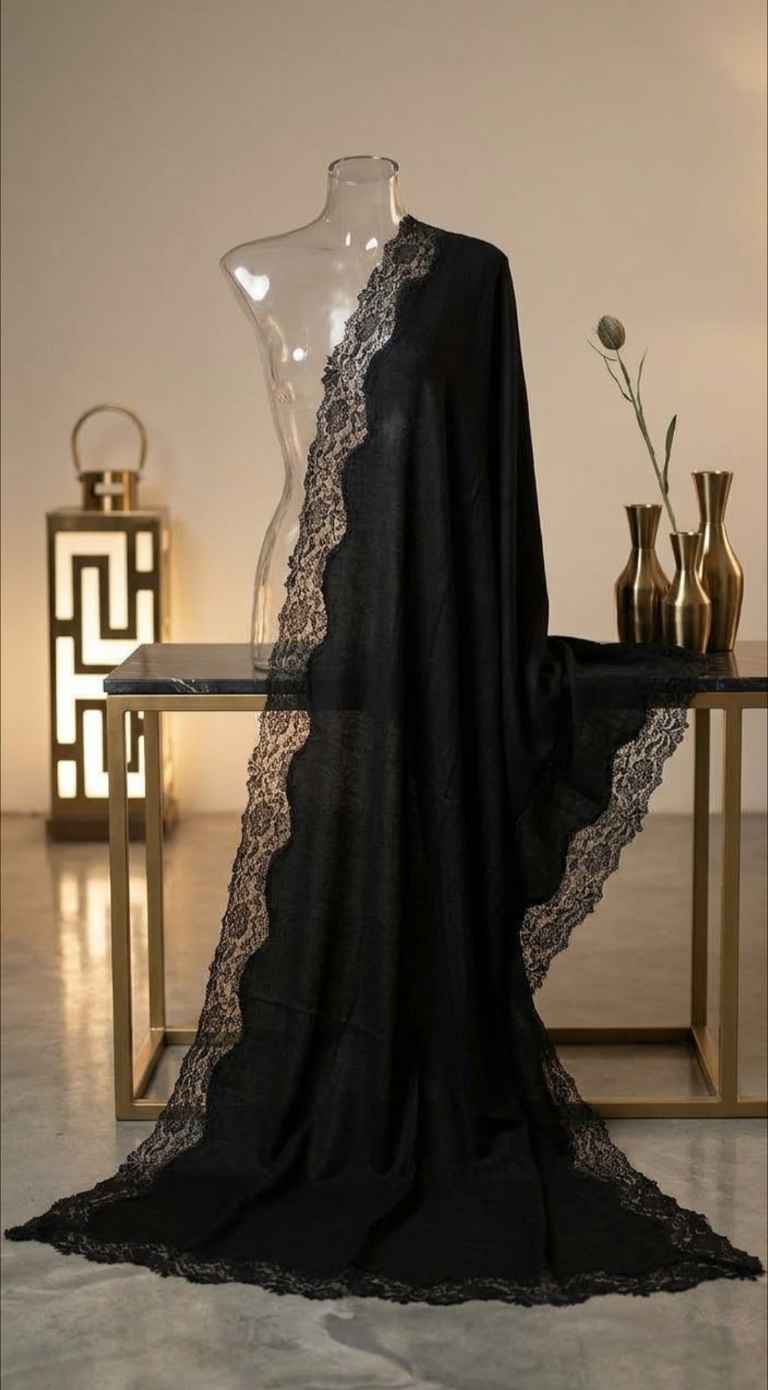 Chantilly shawl: Pashmina