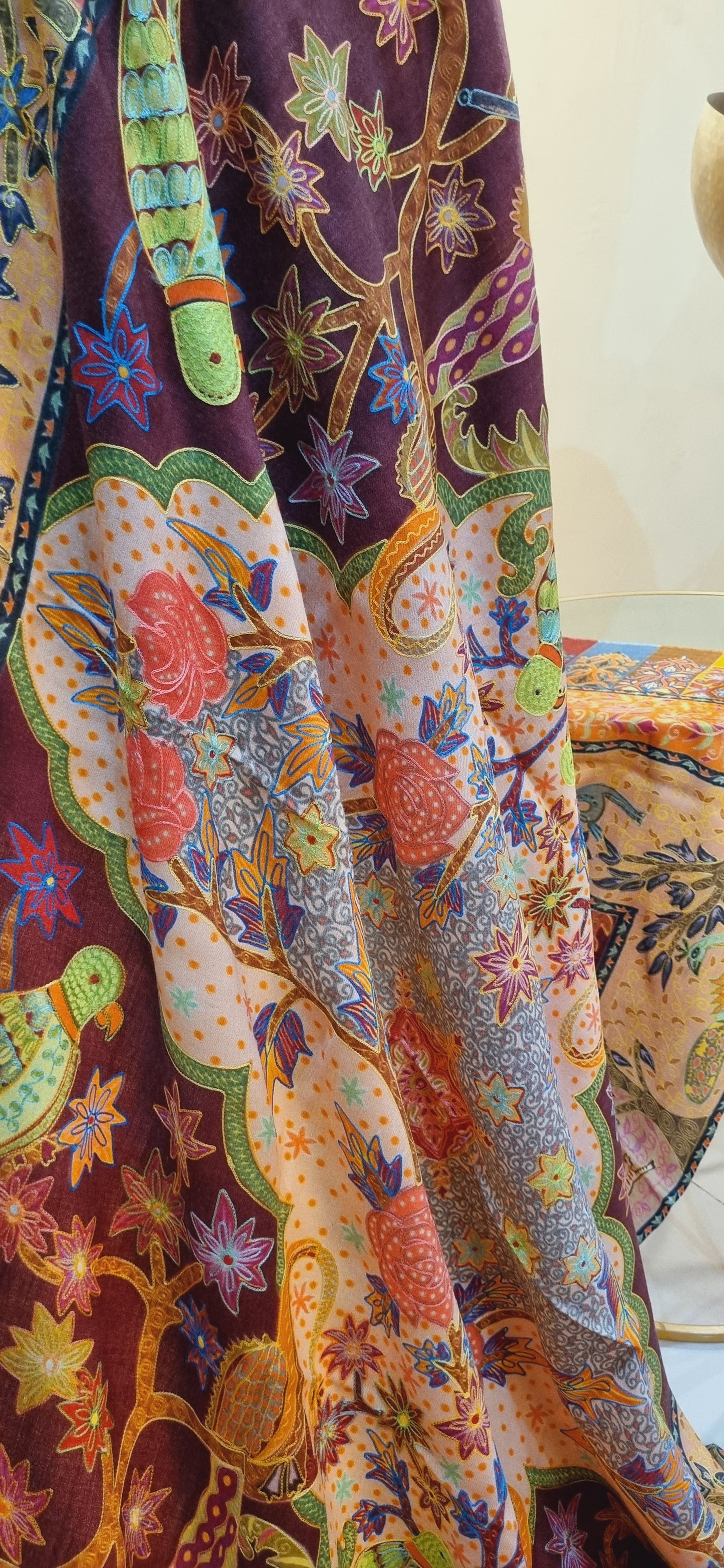 Mughal shikargah reelkar shawl