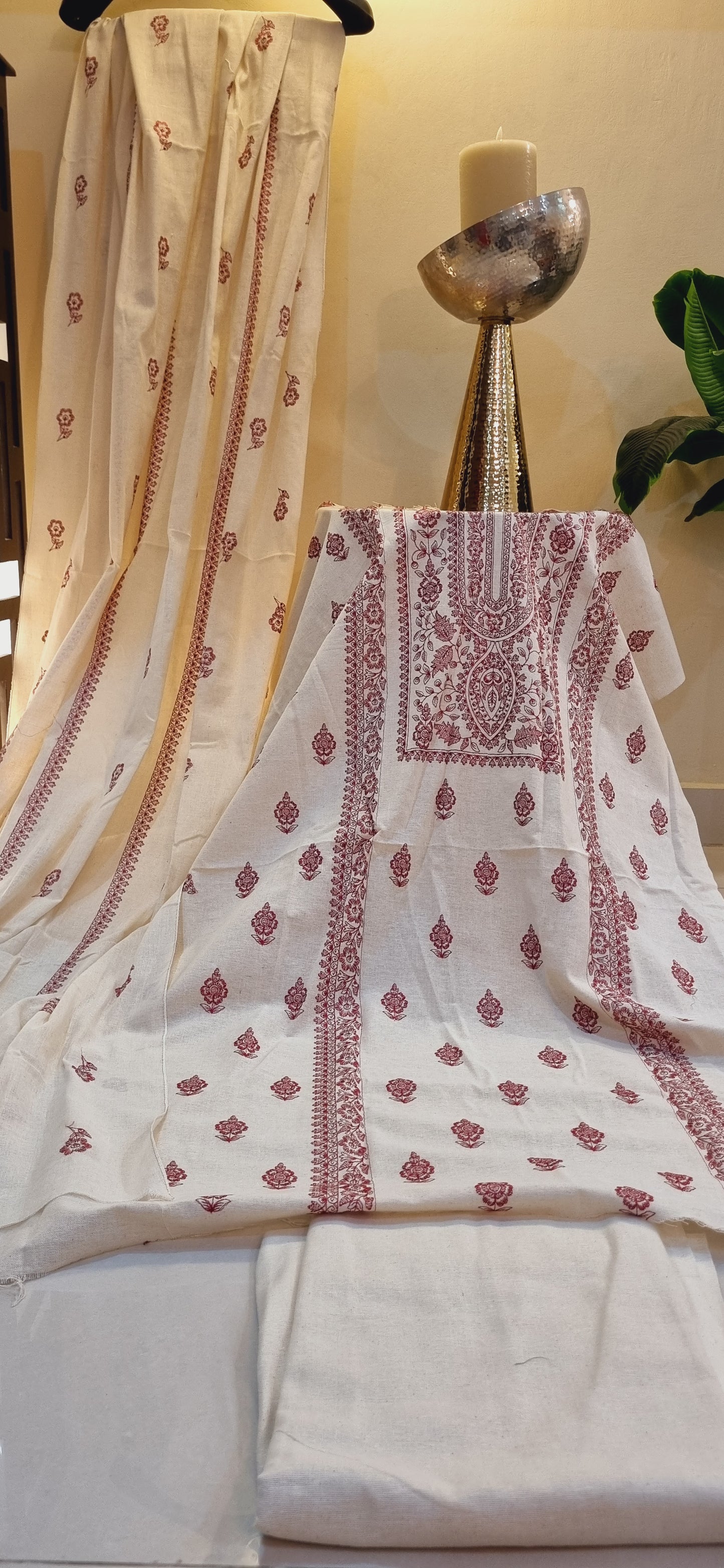 Khaddar karandi embroidered three piece