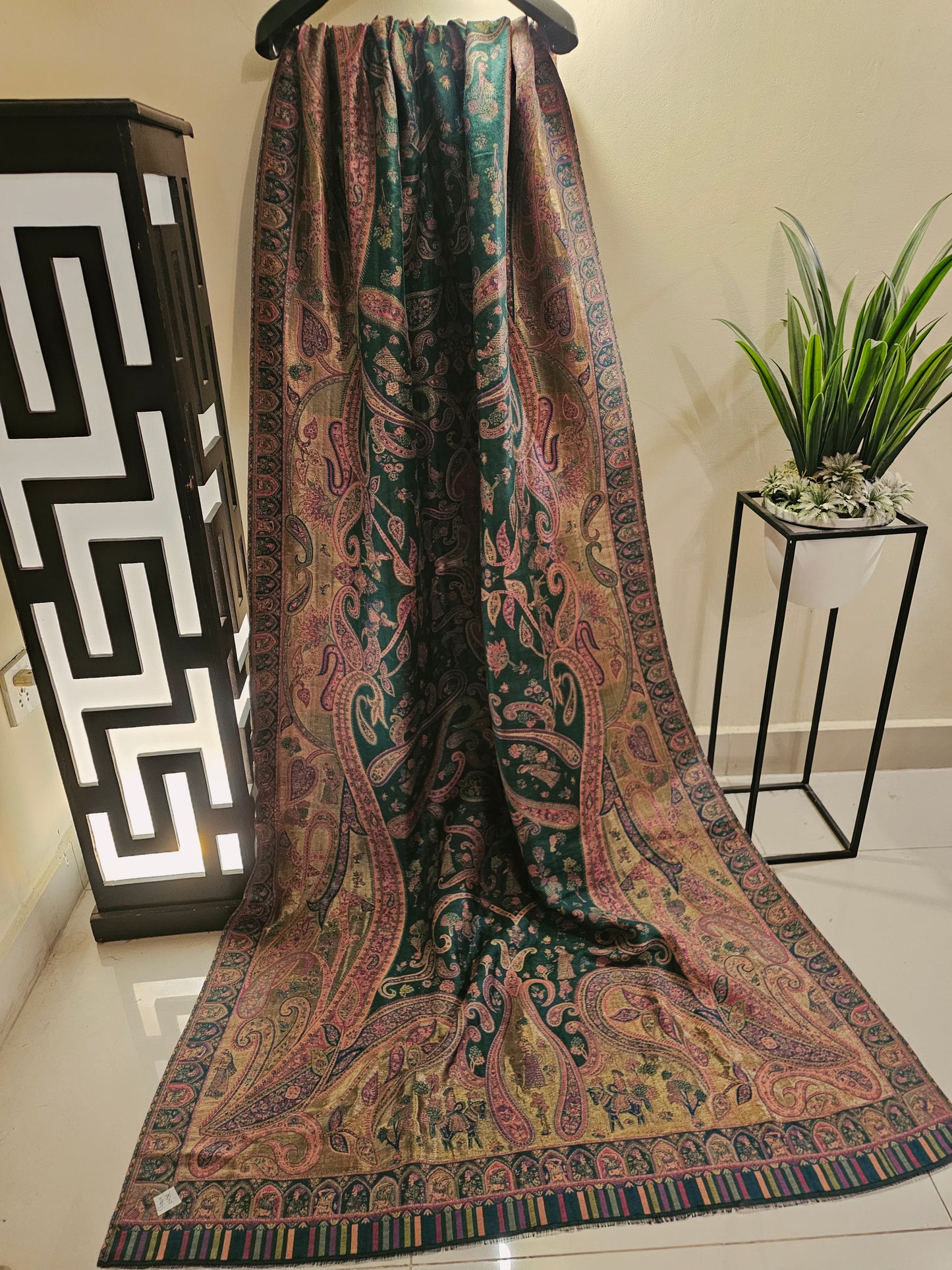 Jodha akbar reversible moonlight kaani shawl